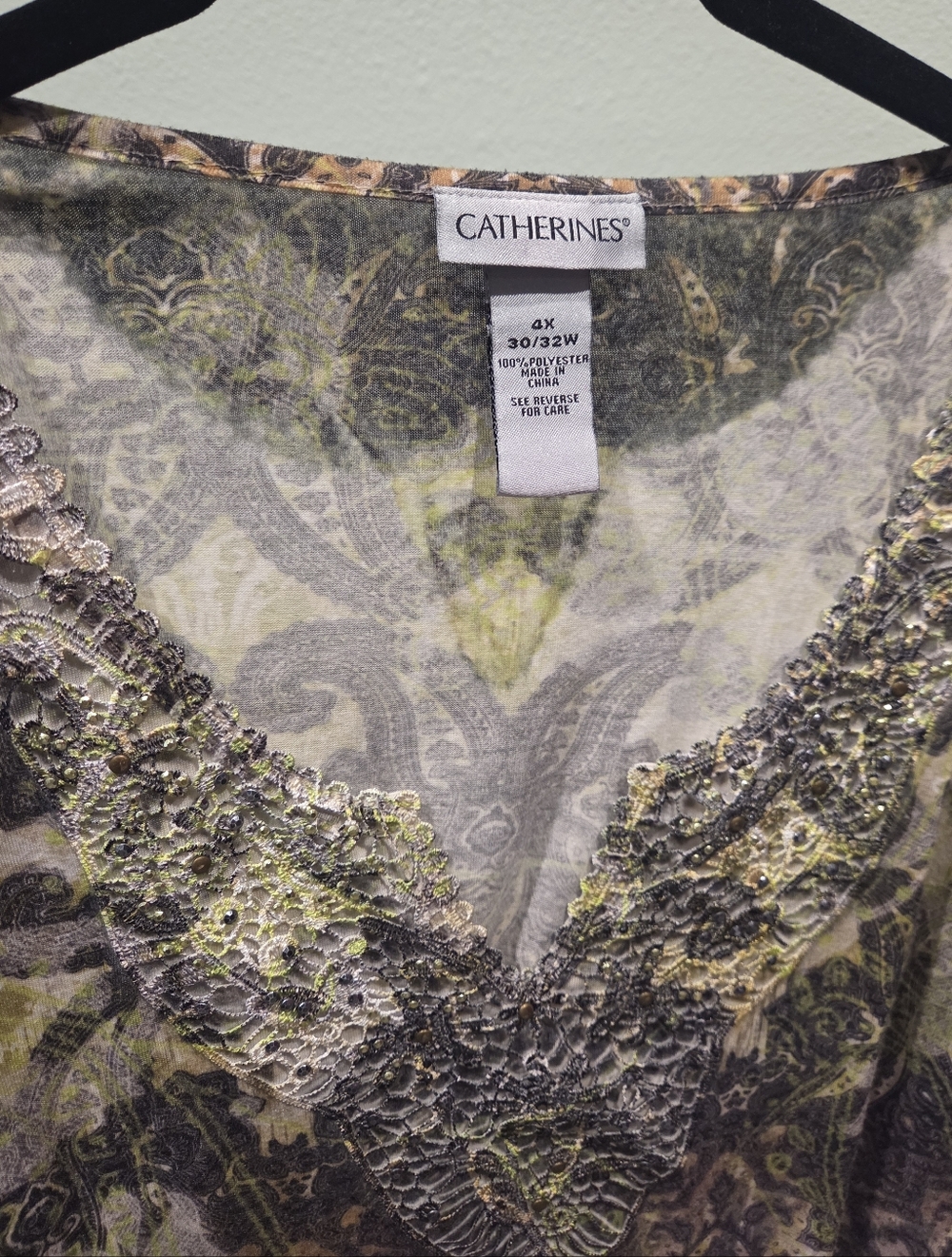 Catherines Plus Size 4x T Shirt Bundle Basics Rhinestone Embelishment Lot - Picture 5 of 10